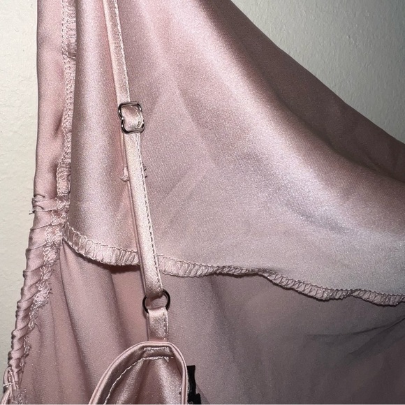 Forever 21 Slip Dress Pink Shimmery Size Medium - Picture 6 of 11